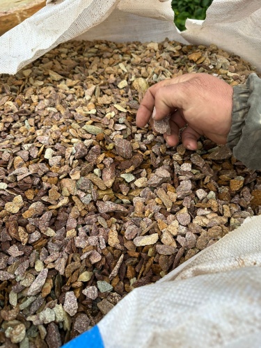 Златолит персиковый декоративная каменная крошка купить в Азнакаево