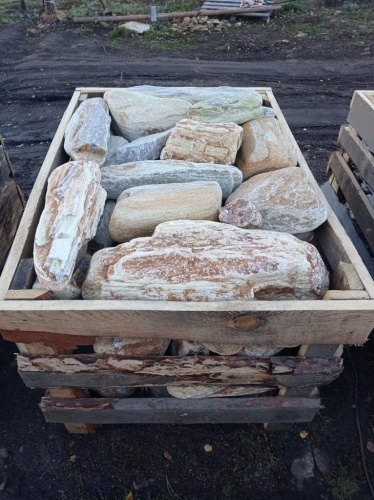 Златолит жёлтый, жёлто-зелёный глыбки и валуны для ланшафтного дизайна купить в Азнакаево