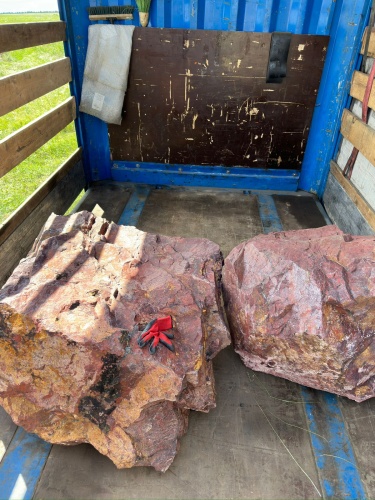 Ландшафтные глыбы красно-фиолетовые 200-1000 килограмм купить в Азнакаево