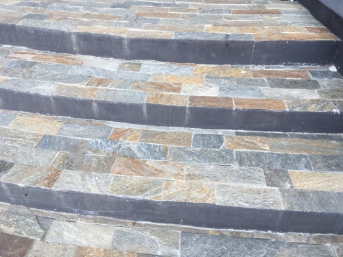 Плитка из Златолита Уральского для лестницы купить в Азнакаево