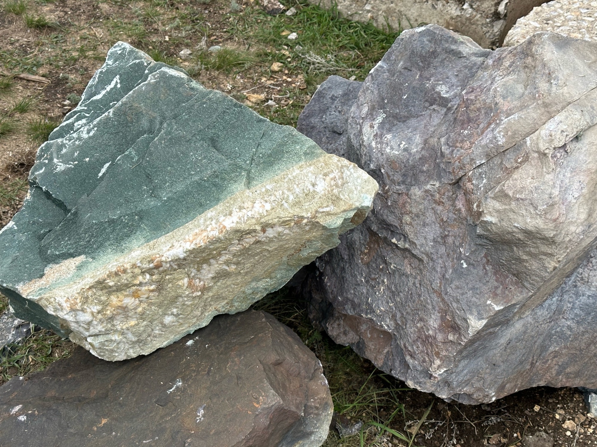 Камни для ландшафтного дизайна зелёные 10-60 килограмм купить в Азнакаево