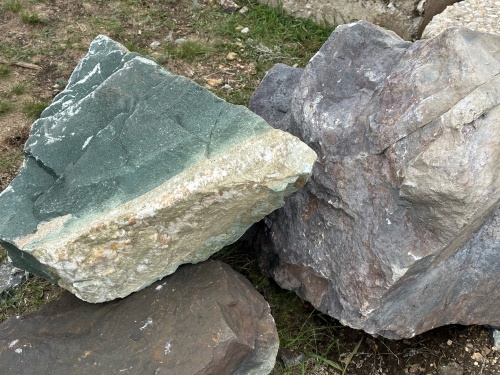 Камни для ландшафтного дизайна зелёные 10-60 килограмм купить в Азнакаево