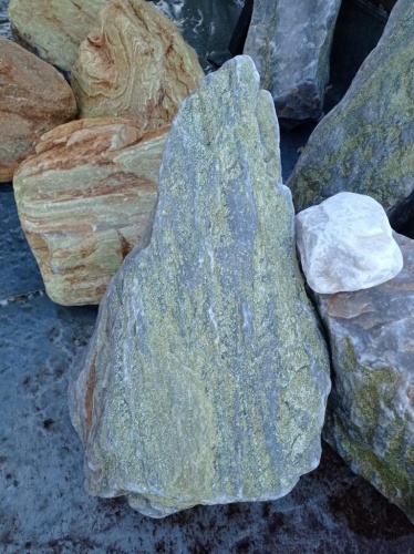 Златолит жёлтый, жёлто-зелёный глыбки и валуны для ланшафтного дизайна купить в Азнакаево