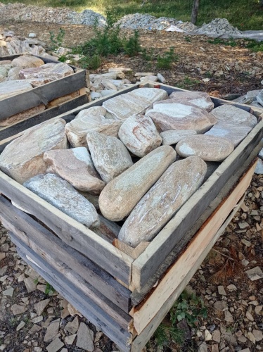 Златолит жёлтый, жёлто-зелёный глыбки и валуны для ланшафтного дизайна купить в Азнакаево