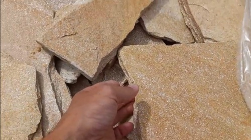 Плитняк златолит жёлтый золотистый для отмостки купить в Азнакаево