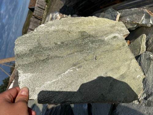 Плитняк златолит зелёный для цоколя, отмостки купить в Азнакаево