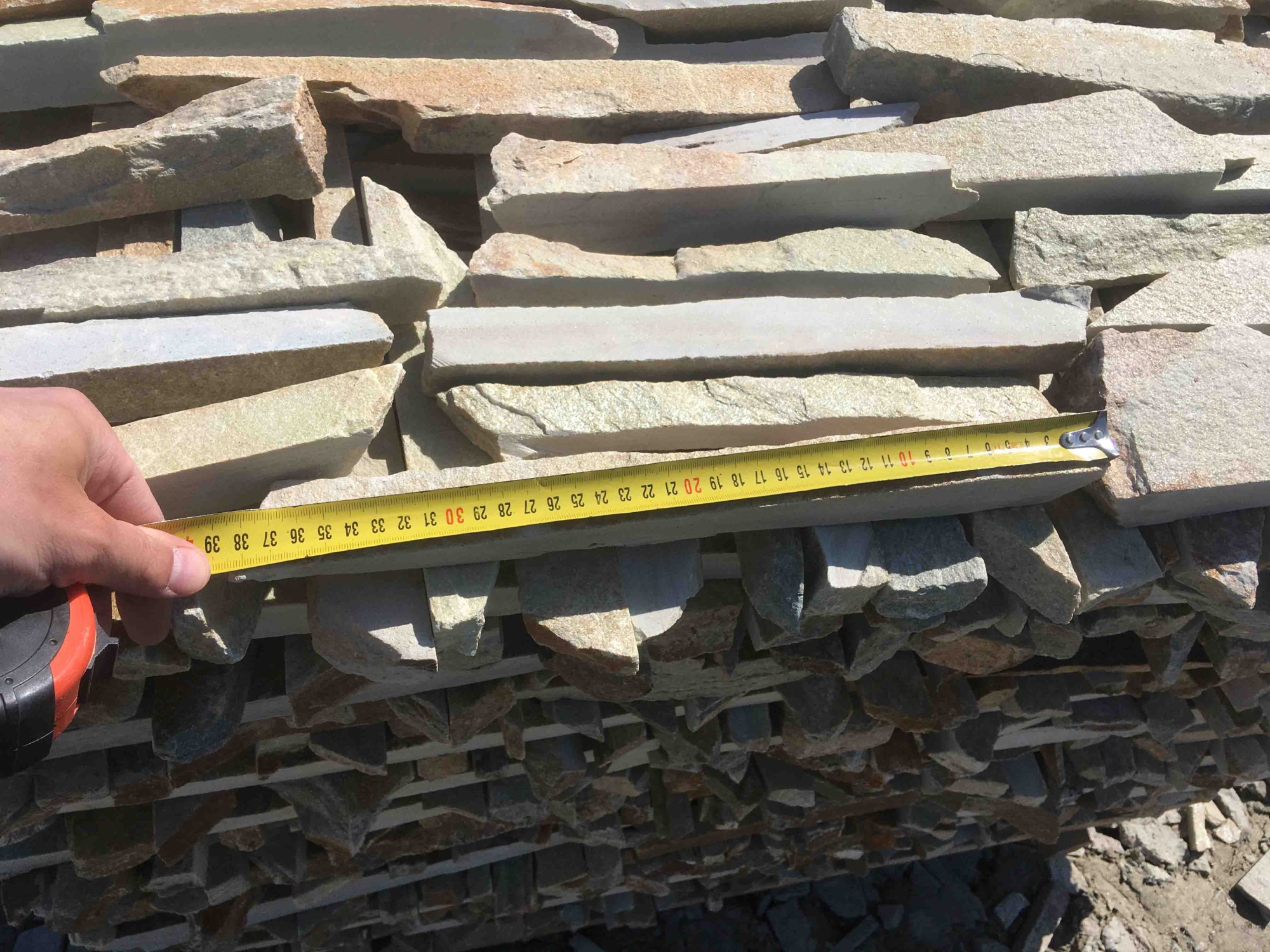 Горбушка златолит золотистый для облицовки купить в Азнакаево