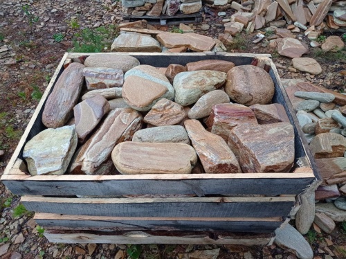 Златолит жёлтый, жёлто-зелёный глыбки и валуны для ланшафтного дизайна купить в Азнакаево