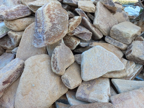 Златолит жёлтый, жёлто-зелёный глыбки и валуны для ланшафтного дизайна купить в Азнакаево