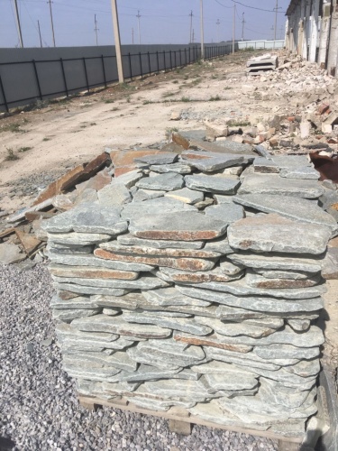 Златолит серебристый галтованный для лестниц купить в Азнакаево