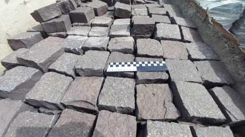 Лемезит колотая брусчатка 10 * 10 см. для парковки купить в Азнакаево